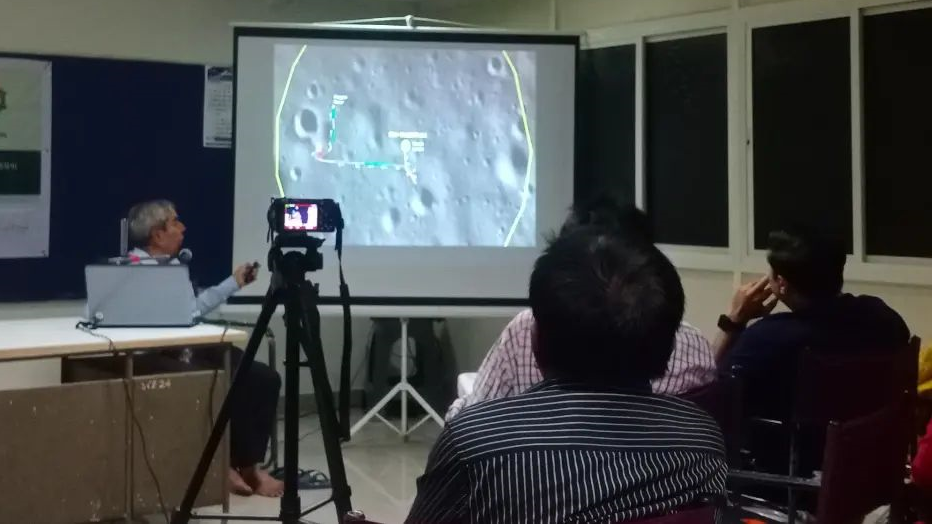 ગોઠડીમાં ડૉ. પી. એસ. ઠક્કર (નિવૃત્ત વૈજ્ઞાનિક ISRO)